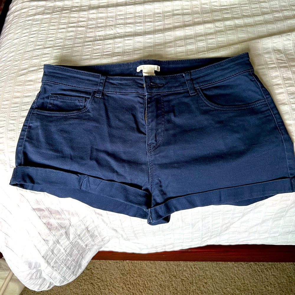 Women’s short shorts